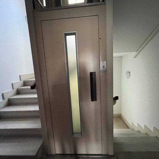 verecke-ingatlan-immobil-elado-lakas-II-kerulet-luxus-elegans-csibor utca-4szoba-erkely-panorama-lift-garazs-exkluziv-buda-budapest-konyha-nappali-klima-kert